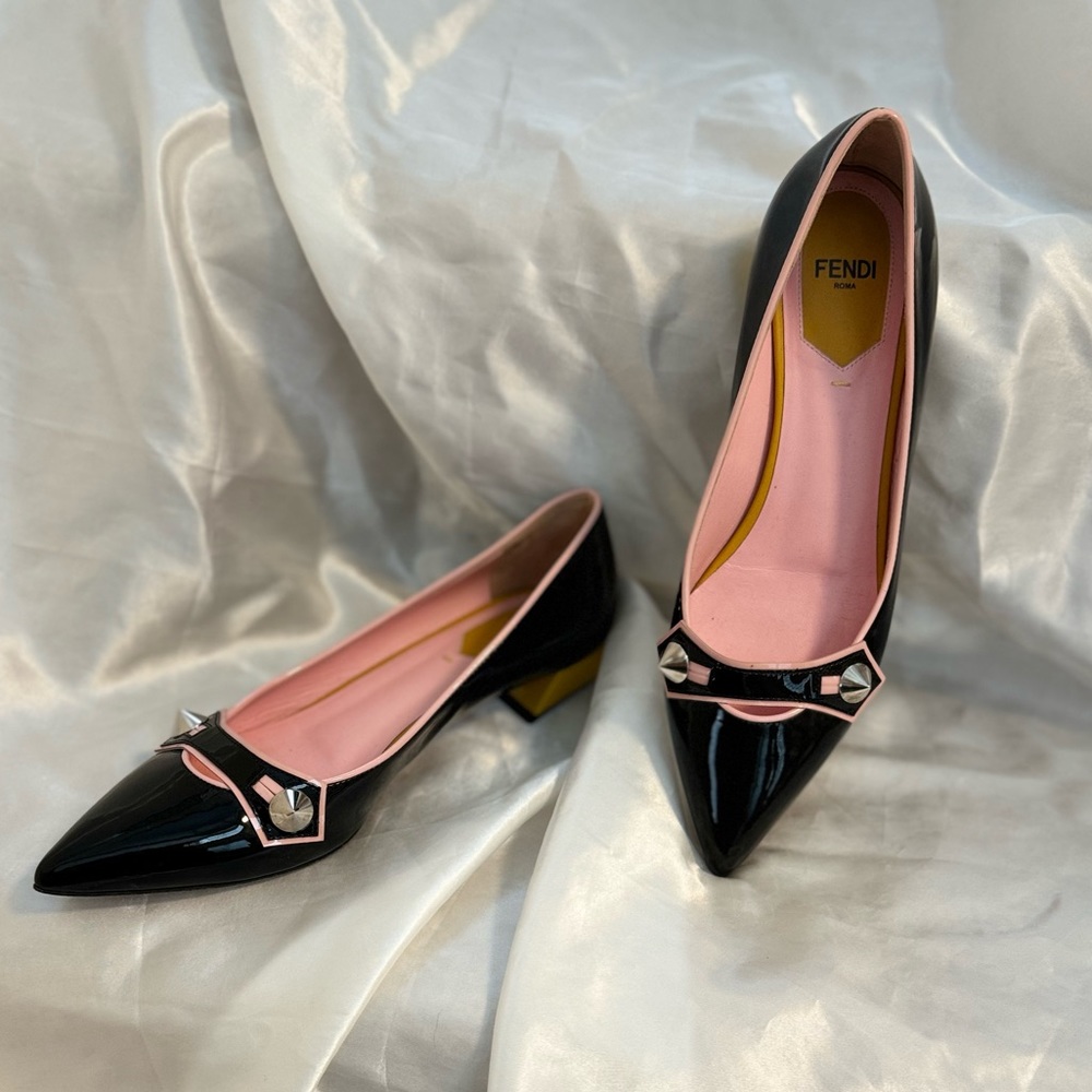 Fendi Black Patent Pumps - Picture 4 of 11